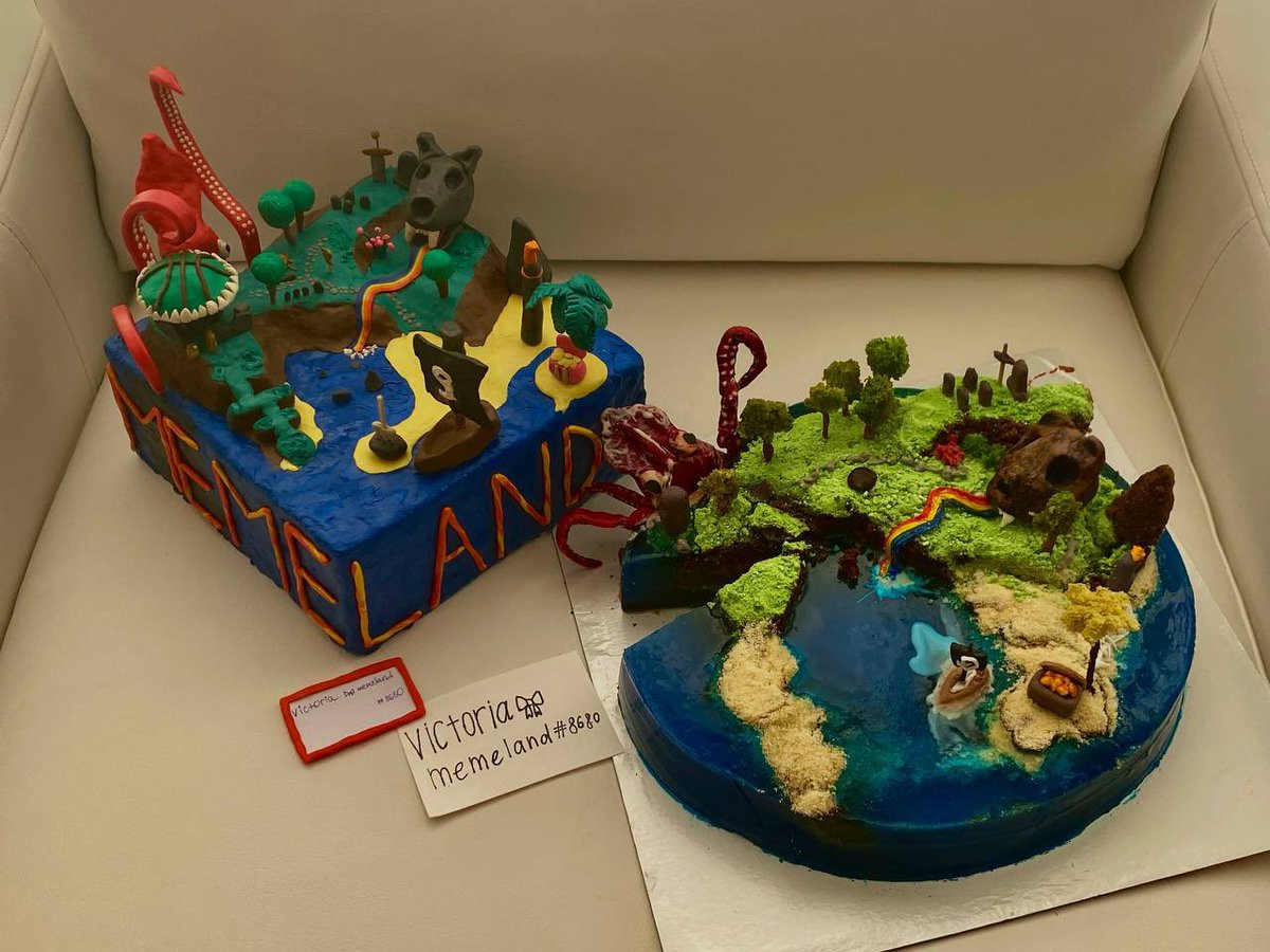Victoria0909909's tweet photo. edible memeland. 10 hours of work. redone twice  @9gagceo @keung @on9eth @memeland @gronkwizard @m1nn1er1dsy @bananamilkhin
#memeland  @GhostLuu @karenckarenc https://t.co/aTxeXzGUKS