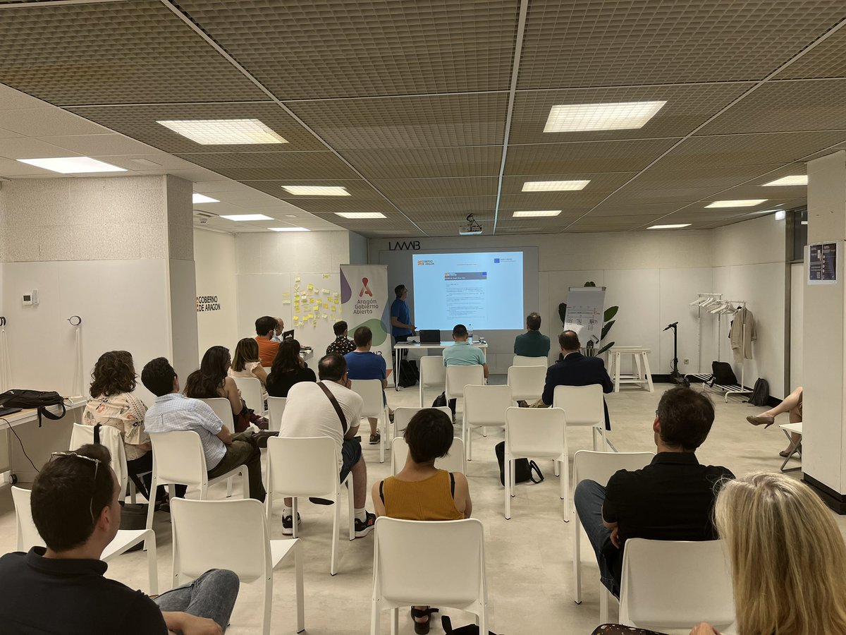 sasnoa's tweet photo. Esta tarde en @laaab_es se presenta
#AragonOpenData #chatbot
Para acercar los datos a la ciudadanía,
Desarrollado por @ITAINNOVA https://t.co/q0nS0ViXiP