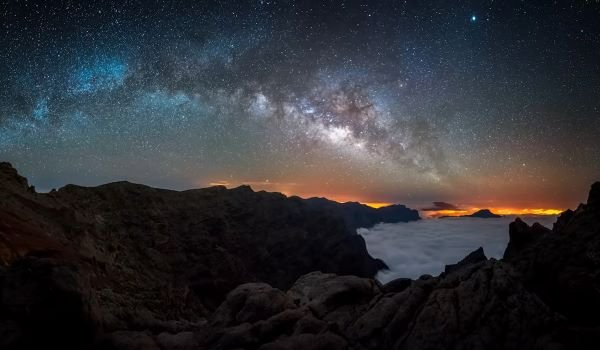 ElTimeLaPalma's tweet photo. El cielo nocturno de La Palma atrae a fotógrafos de diez nacionalidades
#astromaster #fotografia #cielolapalma
https://t.co/9LF0LojCLX https://t.co/vAAcQvoghQ