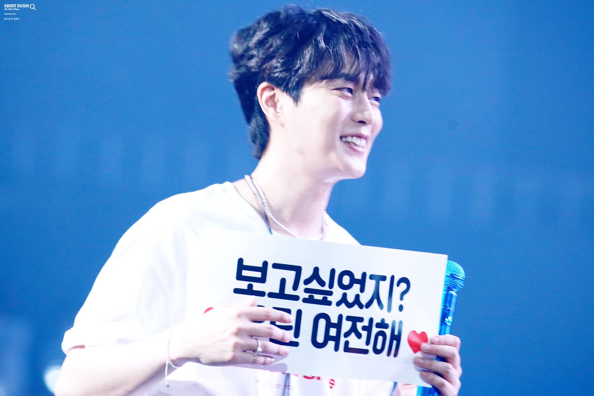 220520 - 220522 INTRO #두준

영원히 빛날
내 첫번째 두준아,
항상 너의 곁에서 응원하고 있어
앞으로도 너의 모든 발걸음에 빛을 비춰줄게

세상에서 가장 행복한 그대가 되길 ✨️

#하이라이트 #HIGHLIGHT #윤두준 #YOONDUJUN