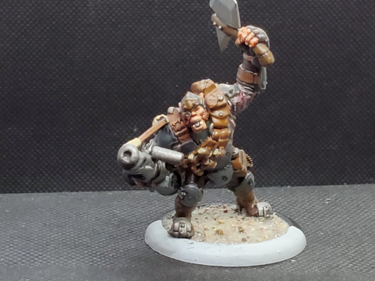 empryme's tweet photo. Oh how do I love these guys! For #MiniatureMonday, I am happy to showcase the #Ogrun Assault Corps.  They have gone thru a few changes over the years, but they are still a solid unit imo.

@privateerpress 

#P3Painters #WARMACHINE #Mercenaries #Rhulic https://t.co/csQCRS2K9F