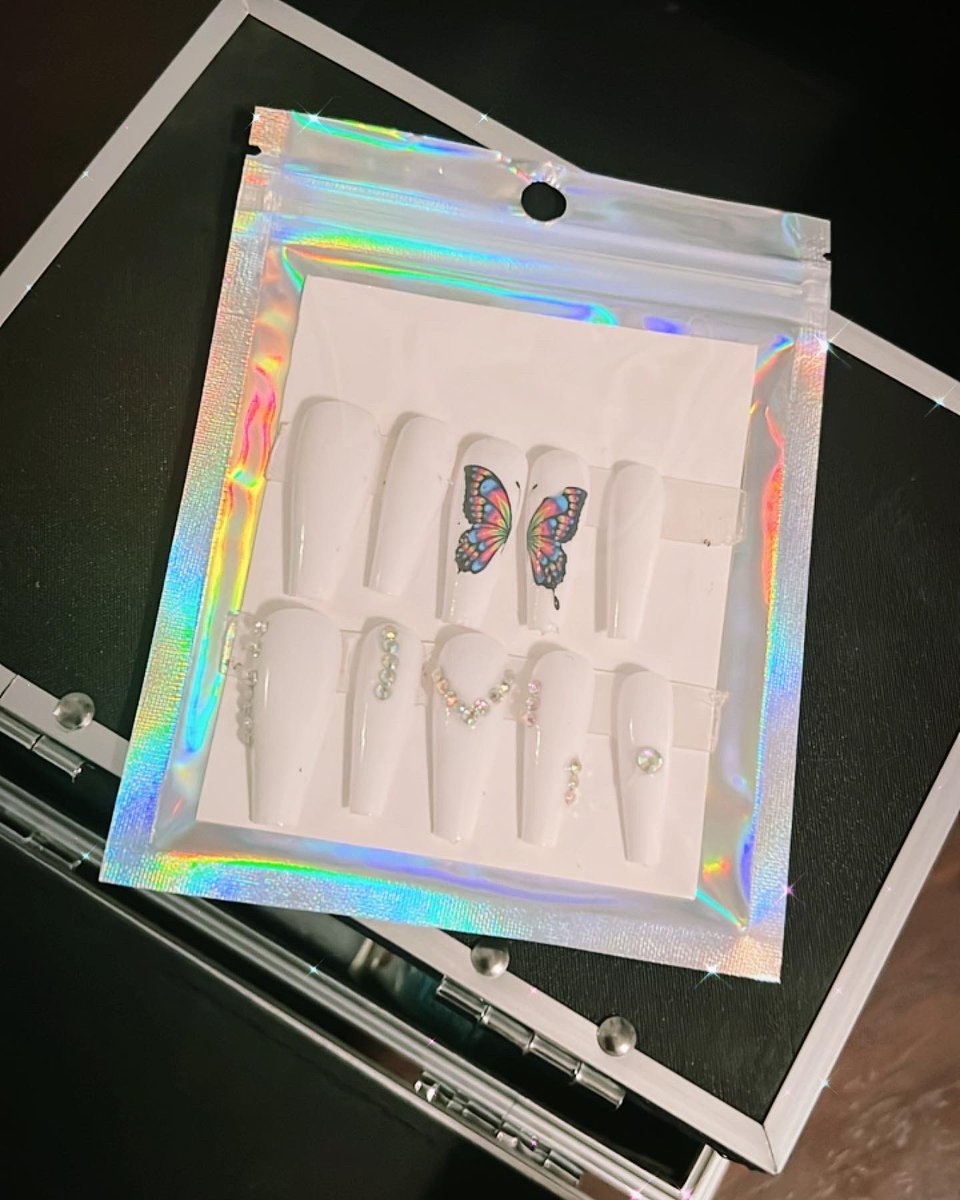 ThatGirlRandaa's tweet photo. 🦋😍 https://t.co/j740aG2QM1