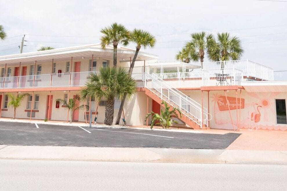 thelocal_sta's tweet photo. 🎉ANNOUCEMENT!🎉We are so excited to share that we have been nominated for USA TODAY 10Best Readers’ Choice Awards 2022 for the Best Roadside Motel category. We would love to win a spot in the top 10 but need YOUR help! 

Vote at the link below!

#usatoday #10best #motel https://t.co/ukLXoBjUxD