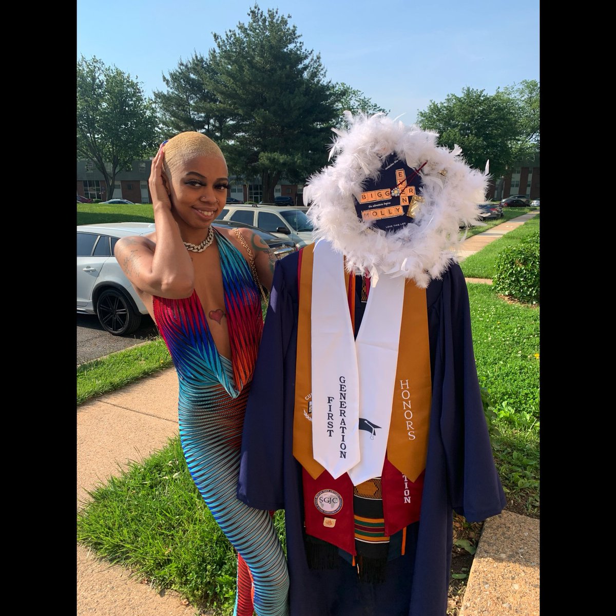 doublemkay's tweet photo. B.S. Strategic Communication 🧡💙🐻

Writing Tutor and Mentor 
National Society of Leadership and Success
National Society of Collegiate Scholars
Six time Deans List Scholar 
CSA
Fashion at Morgan

Until my next degree…. 🤘🏽 https://t.co/attoz0iUZo