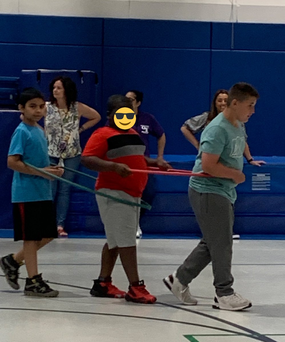 Sometimes dance parties break out in the middle of our Play Unified “four corners” game! Unified is the best way to start every school week.  #PlayUnified #GoShepardSharks <a href="/AlanBShepPrin/">Shepard Elementary</a> @OBSupCittadino <a href="/SONewJersey/">Special Olympics NJ</a> <a href="/JeanCzarkowski/">Jean Czarkowski</a> @MrsAsSharks