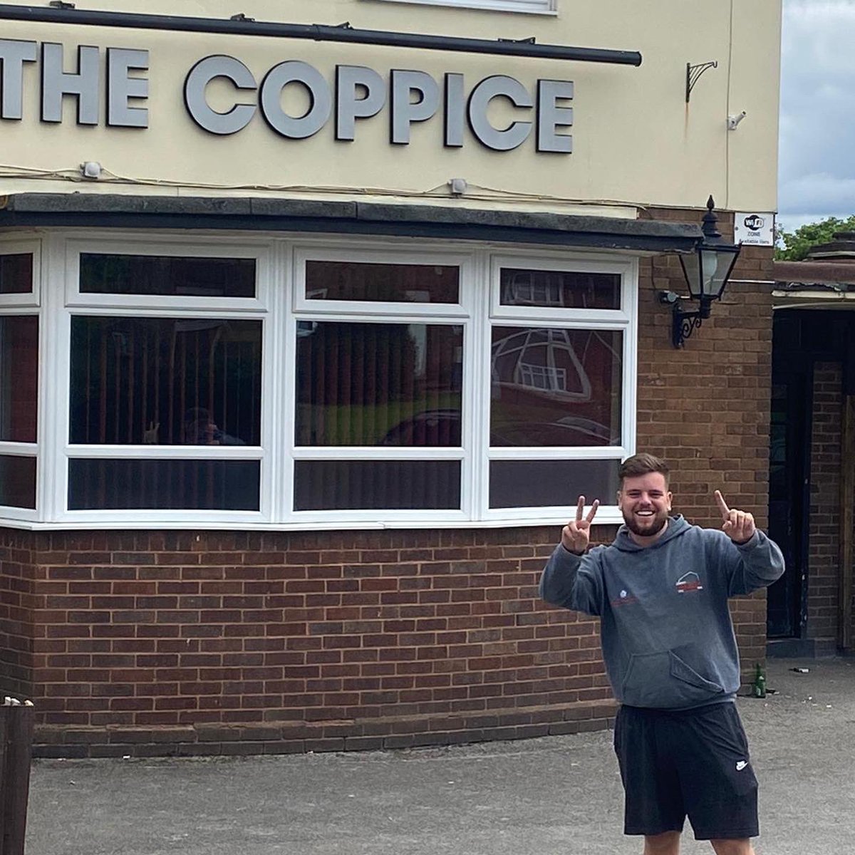 bvillyblockfc's tweet photo. RESULT | BVILLY BLOCK 2-1 SOUTH WEST ALLIANCE
The Block secure the double with a final day win against South West Alliance. Massive achievement for the lads in our first season as a club! UP THE BLOCK
Goalscorers ⚽️
Shi Mahmood
Tyler Stevens
MOTM - Jon Price
.
.
#uptheblock https://t.co/JPgktytOHO