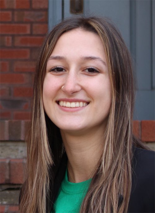 marshallu_cfs's tweet photo. Congrats to our own future #forensicator Bella Thompson for being selected as 1 of 10 students for the 36th class of Yeager Scholars @marshallu! Bella graduated from South Iredell High School in Statesville, North Carolina, a semester early to play for @HerdVolleyball. 1/3 https://t.co/rHPEnWihW3