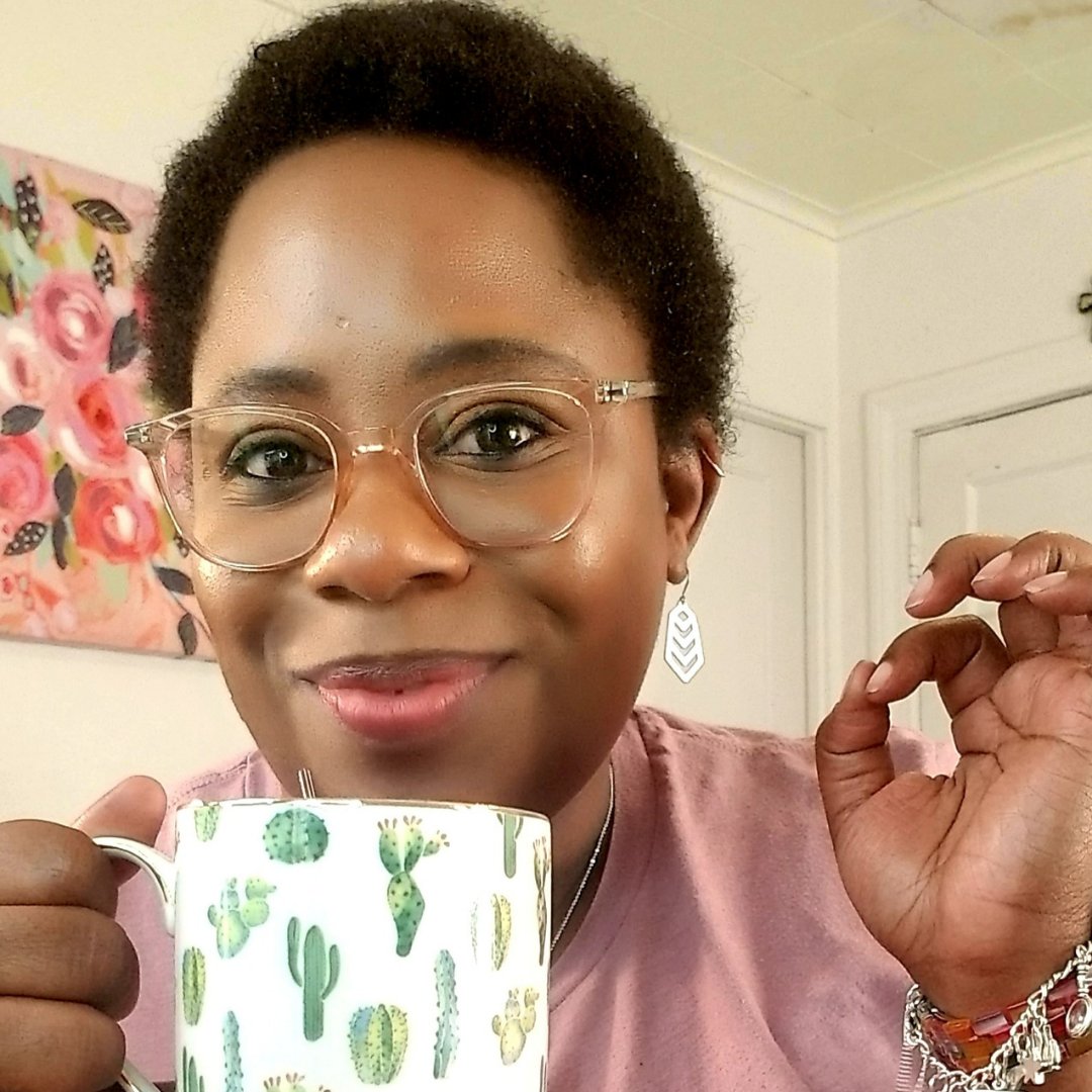 AngelMHoodye's tweet photo. Starting this week positively. I love helping people heal, and I love Mondays! 💗
Share what you are doing to get your week off to a great start.
#flourishinghope #therapyrocks #blacktherapistrock #Mondaymagic #selfloveisthebestlove #mentalhealth #counselorsinTX #therapistinTX https://t.co/CssW2KQ9Kj