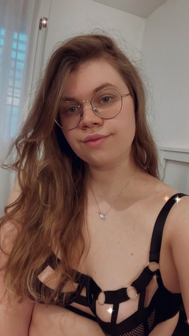 Guten Morgen mein Lieber ❤ https://t.co/Et5oJNEZwT<a href="/tag/curvy"class="tags"><span>#curvy</span></a><a href="/tag/venusaward"class="tags"><span>#venusaward</span></a>