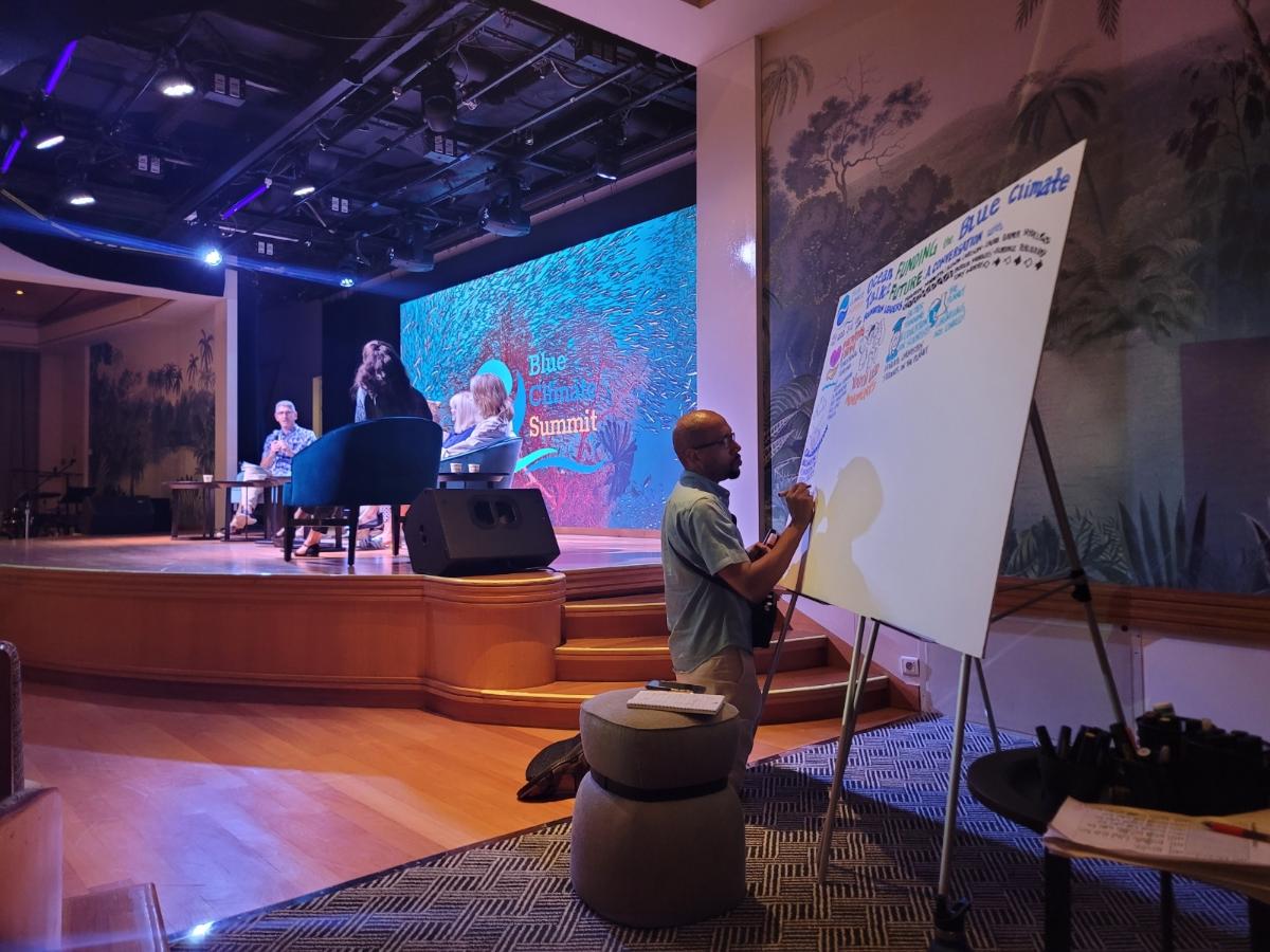 GriotsEye's tweet photo. #GraphicRecording at #BlueClimateSummit listening to engaging discussions re: how to save our #ocean #Ecology #conservation #Conference #tahiti https://t.co/Q2b8uImVIu