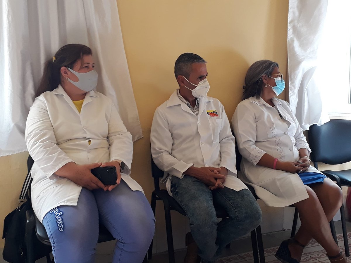 dpscamaguey1's tweet photo. Presidido por el Dr.Carlos Moran Giraldo director @dpsCamagüey1 y la Dra. Diamarys Suárez jefa del departamento de Colaboración Médica se realiza conferencia de prensa por el 59 Aniversario de la Colaboración Médica Cubana invitados colaboradores de las diferentes especialidades https://t.co/5N47jNujRB