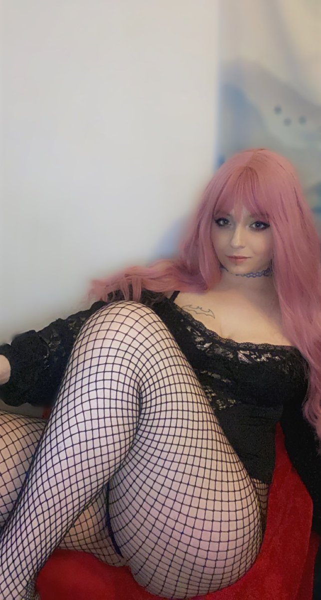 unknowngothXOX's tweet photo. Subscribe to my OnlyFans 😘😈🥵

Free- 

https://t.co/0PBpDb1Ioy

Paid- 

https://t.co/BJrTsf9ctP

#onlyfans #horny #findom https://t.co/VjR7Yh2q23