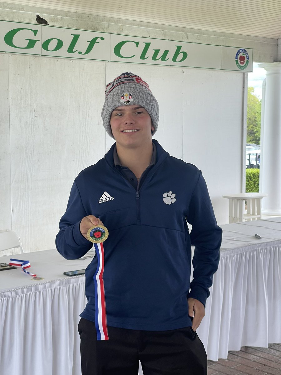 Coach_Taurence's tweet photo. Congratulations to Adam Pioch and Michael Fenech on their 2nd And 5th place finishes at the Macomb county championship hosted by the orchards. Adam shot 78 Micheal shot 80. Go cougars! @Dakota_Cougars https://t.co/3Ulypsa5Ly