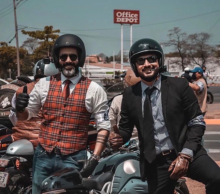 TriumphBMC's tweet photo. ayer el DGR más grande hasta la fecha, con una cantidad increíble de gente elegantemente vestida subiendo a bordo de su motocicleta.

a pesar de que el viaje haya terminado, todavía puedes donar hasta el 5 de junio. ¡Dirígete a @gentlemansride https://t.co/2FkGjpULXm