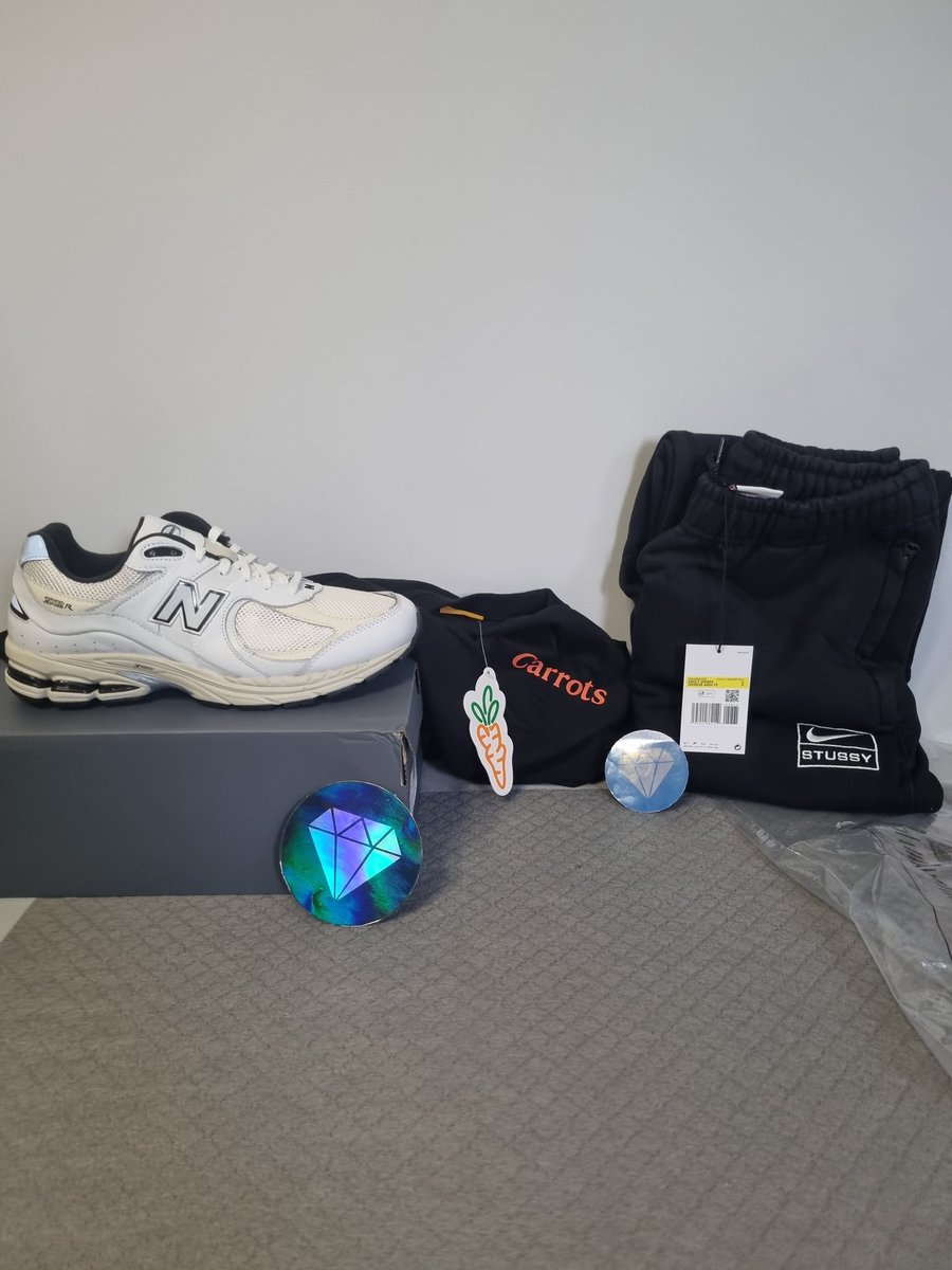 #knockknock2115tookstock

<a href="/2115AIO/">2115 AIO</a> 
<a href="/Shuto49469177/">Shuto</a> 😇

#jebacJ1G