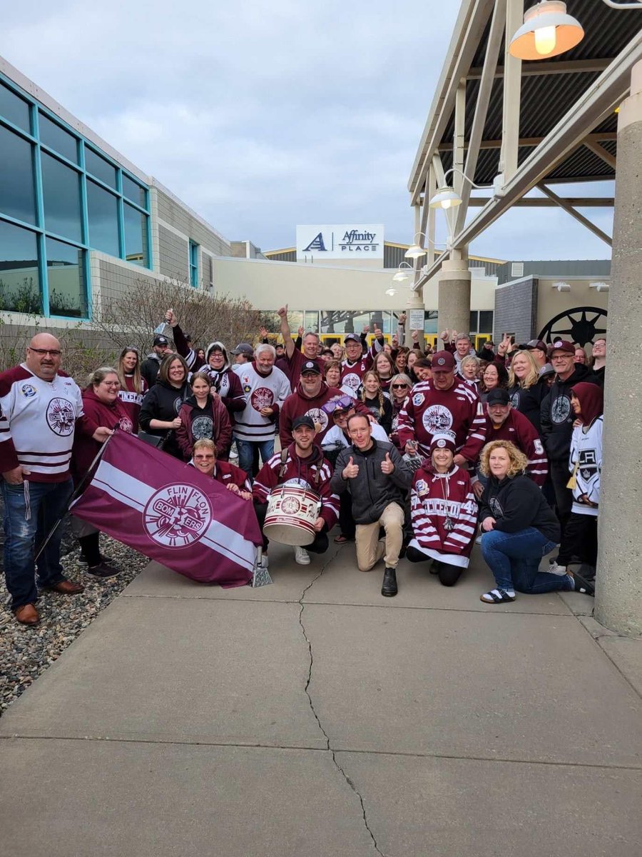 theSJHL's tweet photo. Loud &amp; Proud!

@FFBombers https://t.co/YpFxF4tiou