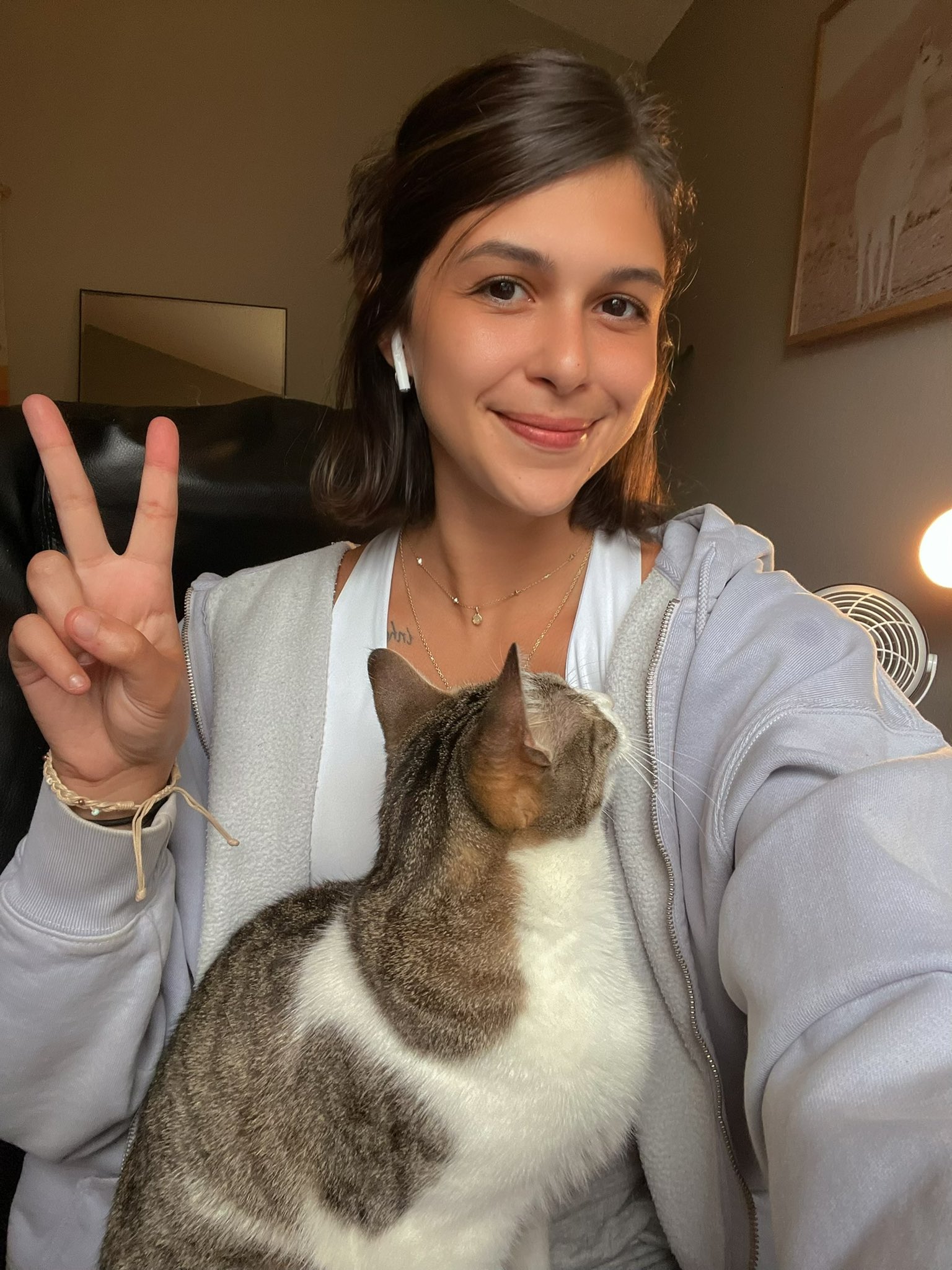 layla-on-twitter-today-s-my-first-day-as-an-oracle-software