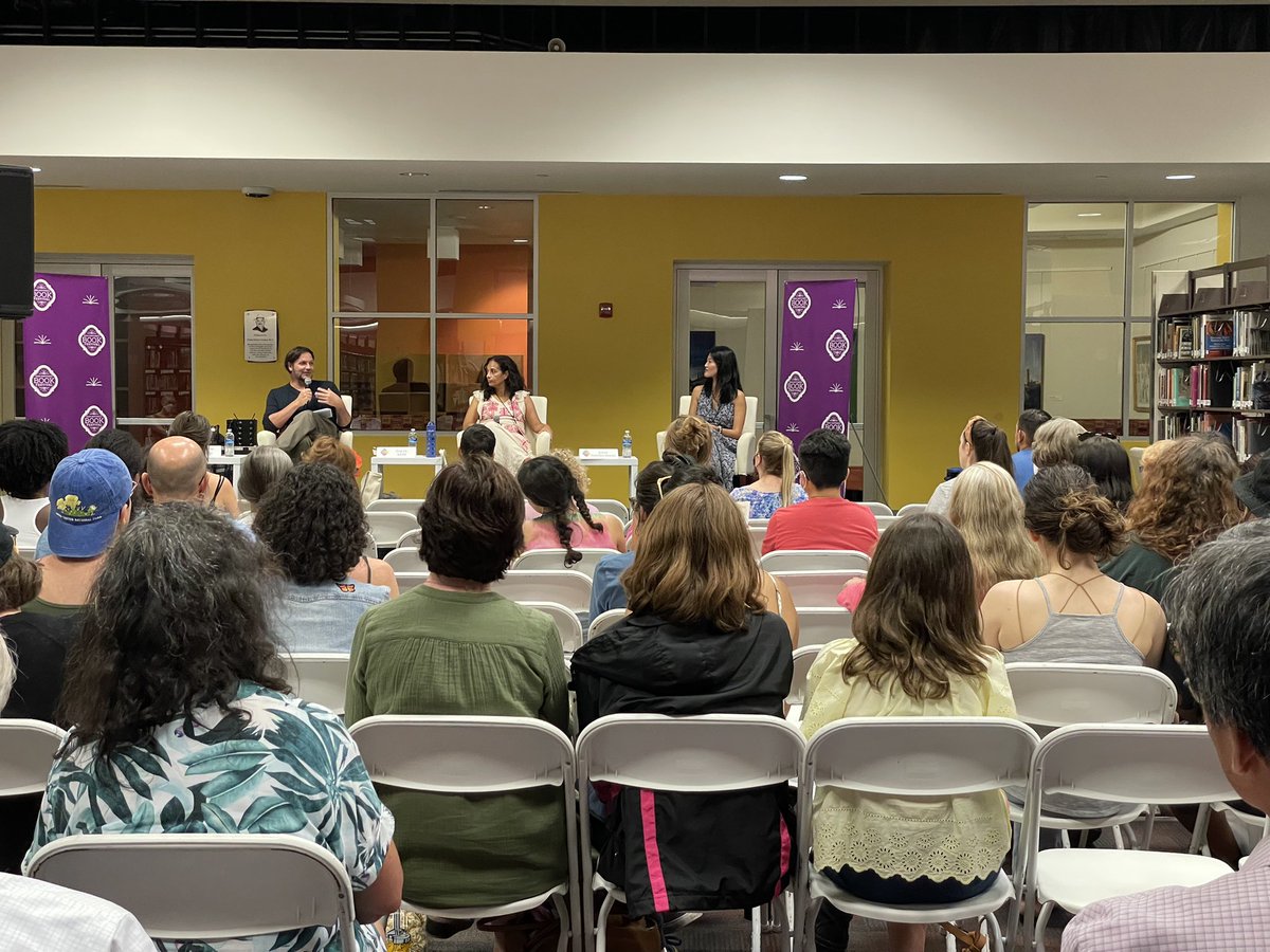 A very busy last week for Four Treasures - some scenes from events at @BookPeople in Austin with <a href="/dliebelson/">Dana Reyna Liebelson</a>, <a href="/ThackerMountain/">Thacker Mtn. Radio</a> in Oxford, MS, and <a href="/SABookFestival/">San Antonio Book Festival</a> with <a href="/DaliaAzim/">Dalia Azim</a> and <a href="/AndrewPorter01/">Andrew Porter</a> ☺️