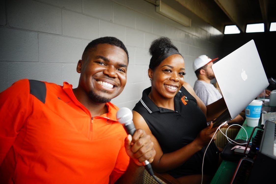 J_Tanelus17's tweet photo. I had an amazing experience being the PA announcer (first time announcing) for the softball, baseball and volleyball games for the 2021-2022 season.
I would like to thank @ReeeeeYA for providing this opportunity.
I may continue next season 👀 As always GO RATTLERS. 🐍🔥💪🏾 https://t.co/KDDpW1RAYf