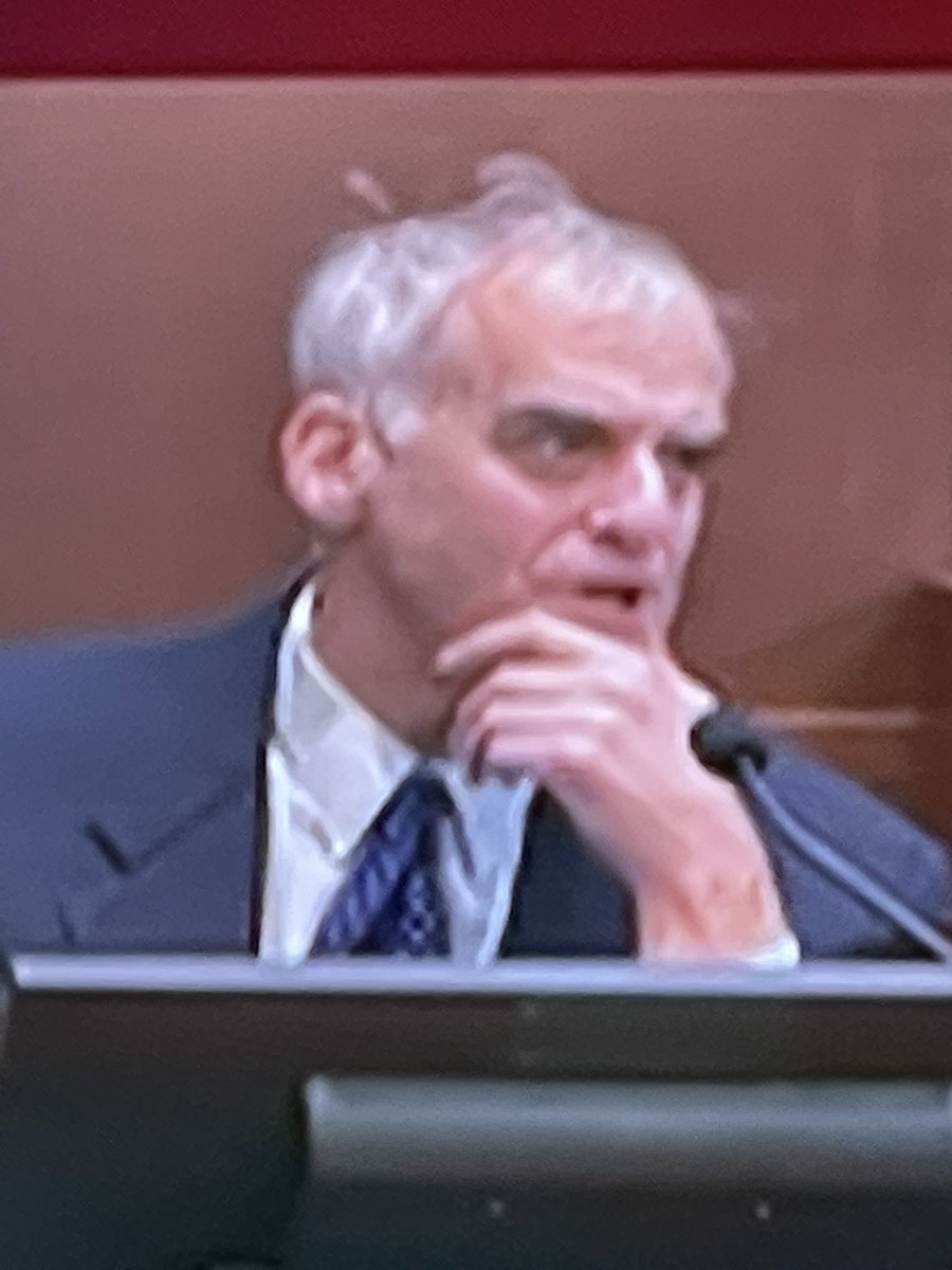 rimongolozo's tweet photo. Was this a dream? Was i high? Was i drink? I want my money back after this scenario! #DeppVHeardTrial #deppvsheardtrial #psychopsychrist #reallydude #gethimoffthestand #IDIOT https://t.co/zo7QeDO6s7