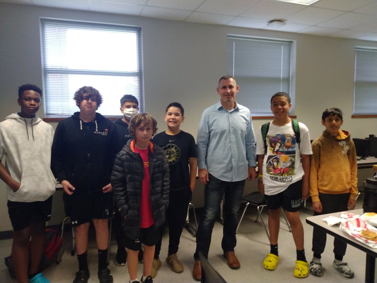 Navo Leadership Academy tweet media