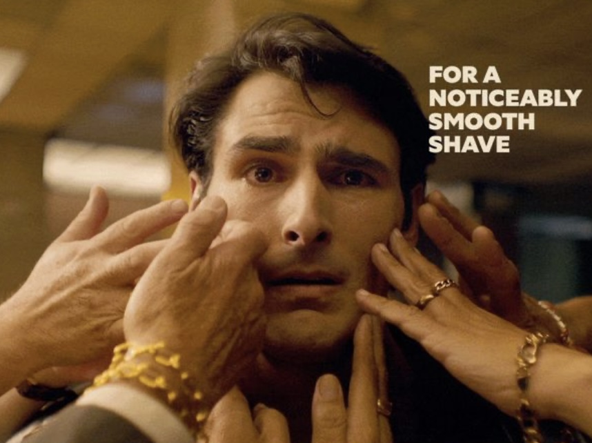 SarahLevinger's tweet image. 🧠 “Research shows that that people make automatic judgements about the trustworthiness of a face as rapidly as 50-100ms.”

This ad is selling popularity, but the face in the image reads “fear/anxiety”. 

😱 Viewers will subconsciously attach this emotion TO THE BRAND.