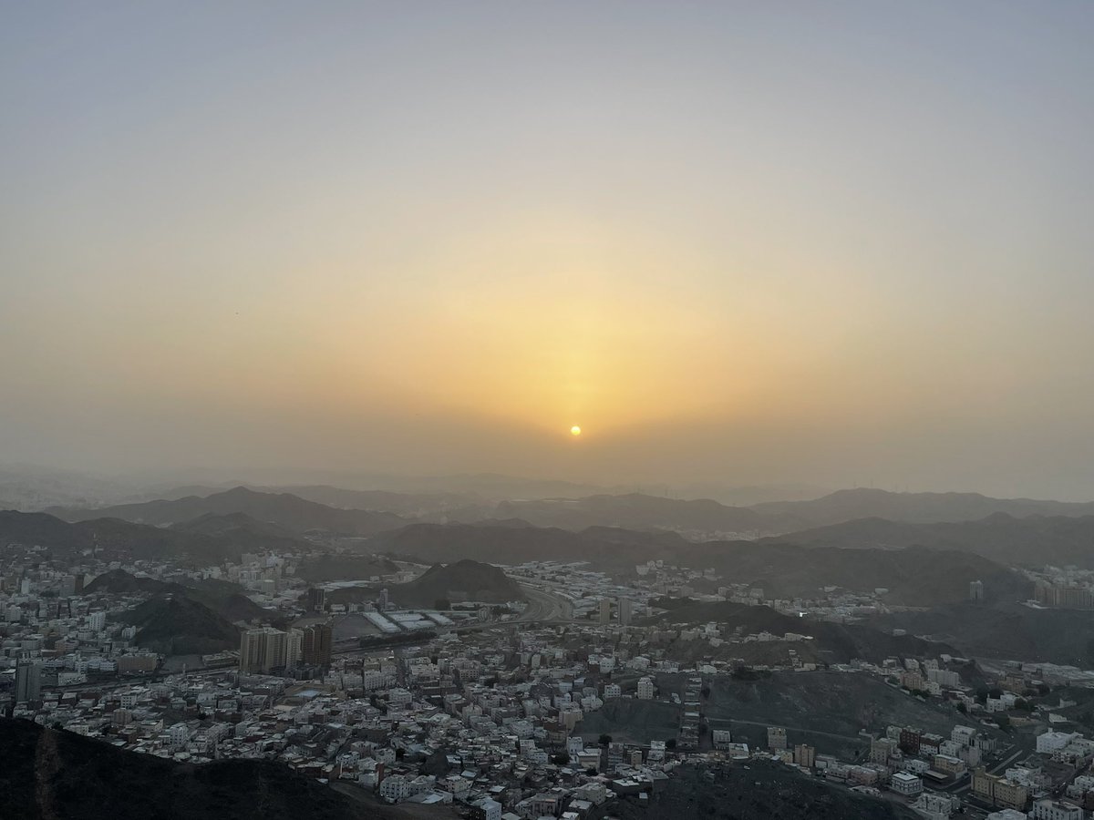 Finally done it, here’s my personal selection of the better pictures i took during my Umrah trip. Enjoy!