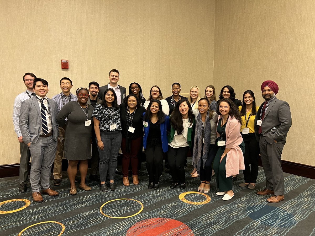 doctorakdiaz's tweet photo. So proud of the resident recipients of the AFMRD FMAS scholarship. These young docs are changing with world!! @TheAFMRD @AAFP_advocacy #FMAS2022 #Fight4FamMed @aafp @WendyBarrMD @stutzmank https://t.co/r0jWOoF4Yu