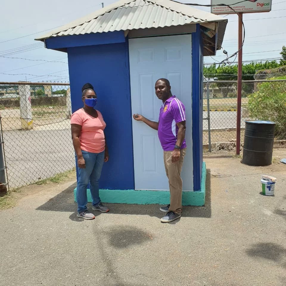 FLAjamaica's tweet photo. Renovation of the Guardhouse of the Mountain View Primary School
FLA Labour Day Poject 2022
#safetyandsecurity #welfare #labourdayproject #regulatingwithpurpose #FLA https://t.co/t81sVYnI22
