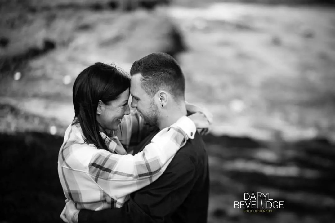 BeveridgeDaryl's tweet photo. I met up Sara &amp; Cameron today for their pre wedding shoot at South Queensferry.

It was a lovely sunny but windy afternoon but always a pleasure to meet up with couples especially ones who I met before the pandemic &amp; to see them 2 years later.

#darylbeveridgephotography https://t.co/IGekNoRFdj