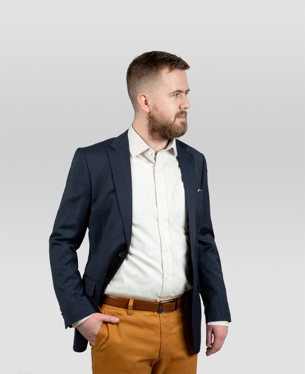 BlankLabel's tweet photo. Don’t be afraid of styling a patterned blazer on top of a patterned shirt. Check out our pattern on pattern pointers to help you get it right.

#BLCustomClothing https://t.co/zs6J0GMdG7