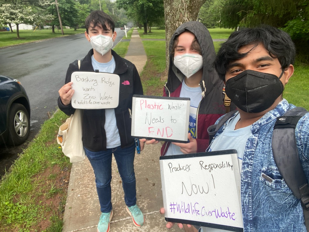 CalebHaddad5's tweet photo. This month, I've been canvassing with @EnvironmentNJ in Basking Ridge to pass S426 to improve recycling! @JonBramnick @SenPresScutari #WildlifeOverWaste https://t.co/Fq2vzEUcau