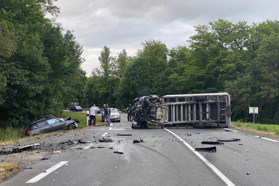 Tarn : un mort dans un carambolage entre Albi et Réalmont sur la D612 dlvr.it/SQw40R