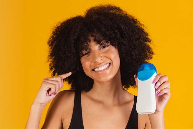 CBPTradeGov's tweet photo. Its #NationalSafeSunWeek. Make sure your sunscreen and sunglasses actually protect you from the sun. To learn more about the #TruthBehindCounterfeits, visit: https://t.co/8nxXZkATWN #FakeGoodsRealDangers https://t.co/tRh8EJ6kLK
