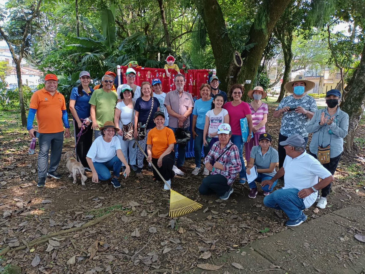JACElRefugio's tweet photo. Compartimos fotos del hermoso recorrido comunitario que tuvimos ayer domingo 22 de mayo en nuestro Bosque Urbano Alcibíades Libreros. https://t.co/dMkqC4azpN