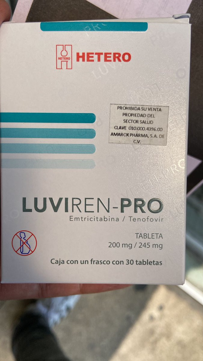 Alainwho's tweet photo. Amigas están cambiando de laboratorio que hace Movitrem, ahora están dando Luviren. Tranqui es la misma fórmula nomás que esté lo hace un laboratorio que te convierte en HETERO. PERO TODO OK! Al cabo que ya ni queríamos ser jotxs😝🤭 https://t.co/u2o30znqYD