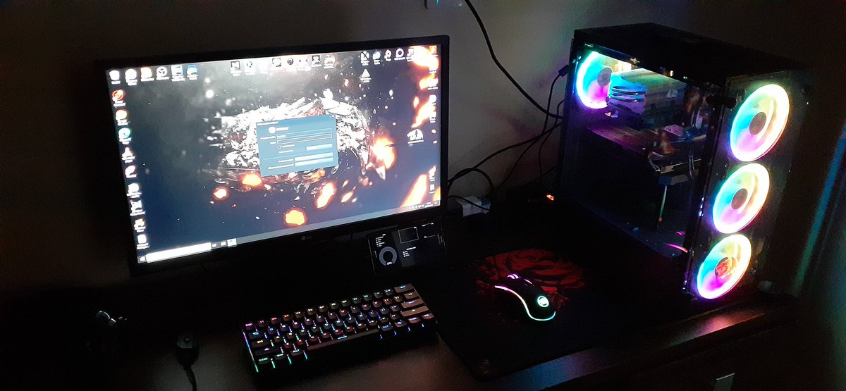 MederimDantas's tweet photo. #GambiHardware Eis como transformar um gab comprado por 200 contos em um de 300 contos gastando pouco, seguem fotos do antes e depois. O Gab é o Pixys da VX gaming https://t.co/PxMU7aAuF8