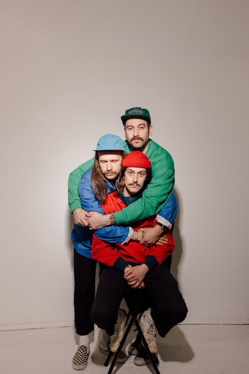 TINY PARTY tweet media