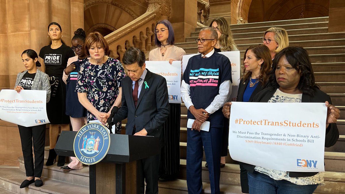 EqualityNewYork's tweet photo. Today we hosted our #ProtectTransStudents lobby day where we stood with activists, educators, parents, & elected officials to demand that we pass legislation that will keep our youth safe! https://t.co/YCoLw9YYkZ