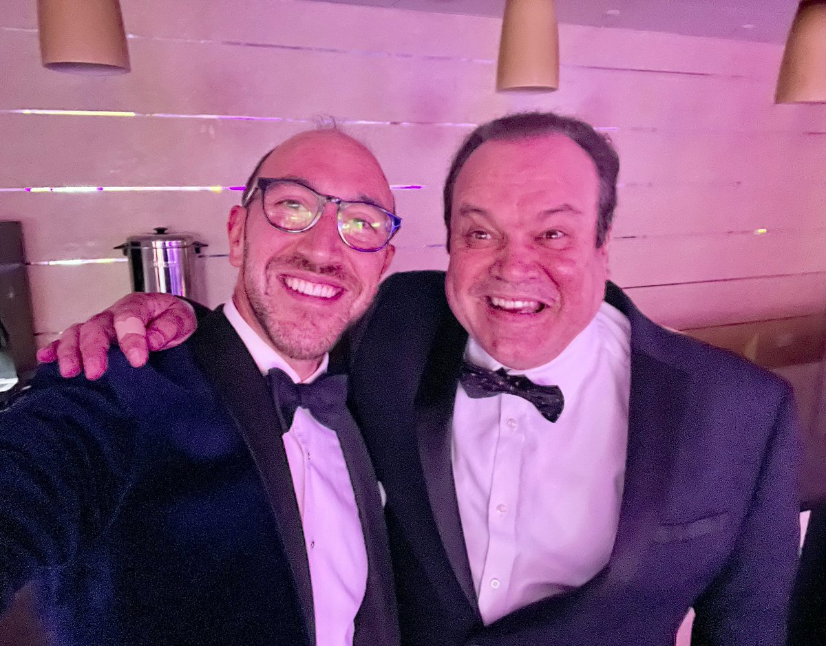 An absolute pleasure once again to perform alongside this legend of a gentleman! 🙌🏻 What an epic night we both had attending the <a href="/firsthomeimprov/">First Home Improvements</a> 2022 awards 🎉
Watching <a href="/ShaunWilliamson/">Shaun Williamson</a> host the awards was magic in itself…a true masterclass ✨ So great to see you again Shaun!