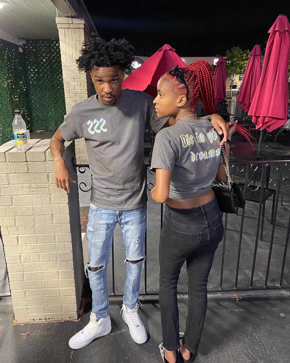 WhoCvshy's tweet photo. 222! 222! 🌍
I GOT 222 SHIRTS! 😎RETWEET FOR ME PLZ! DM FOR PRICING! 😎IG:@Cvshy 
#SupportBlackBusiness 
#spirituality #spiritualnumbers https://t.co/QK6Z01P5EO