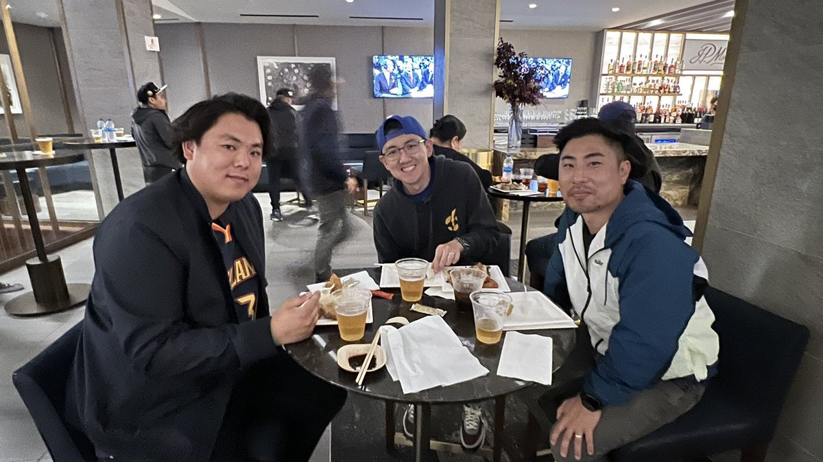 Steven Nishimoto (@whaleshark6970) on Twitter photo 