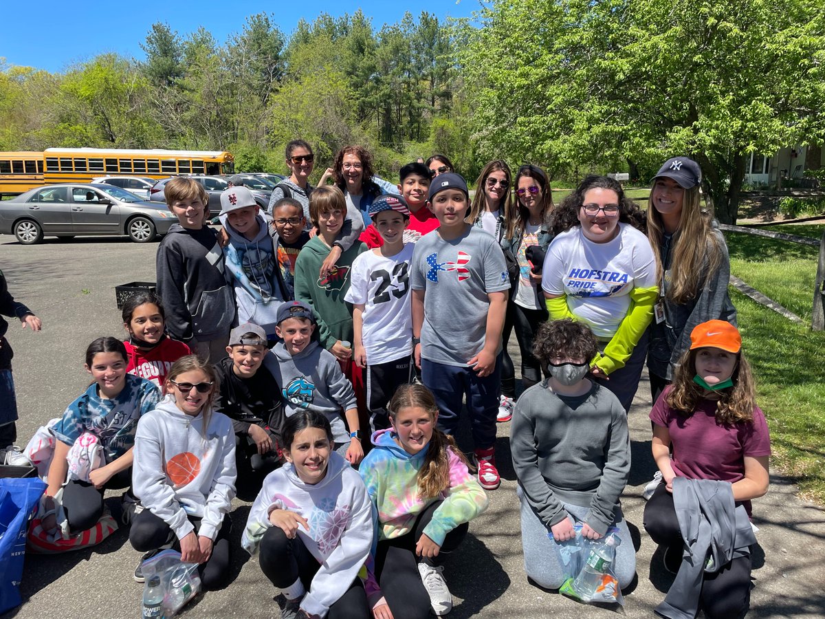MerrickUFSD's tweet photo. Fifth graders from Birch School embarked on a trip to Project Adventure at The Adventure Park at Long Island last week. Students worked collaborative to complete physical tasks and help each other succeed! https://t.co/iYBuEpUvLy