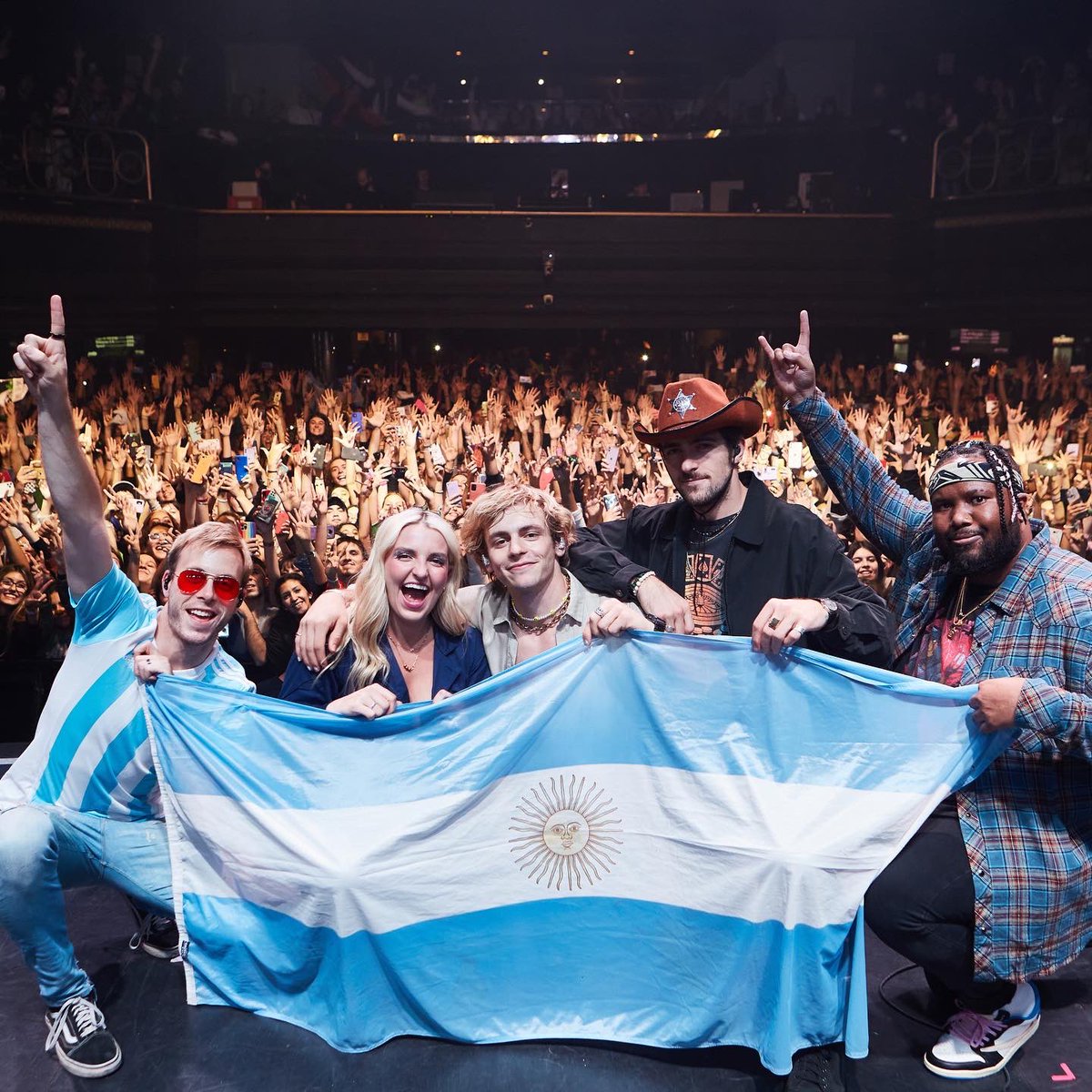 Ross Lynch tweet media
