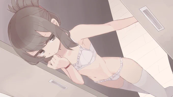 「私に似合う服が向こうの部屋にあるから着替えてきてほしい・・・? 別にいいけど・・・」
「・・・・・・(軽蔑の目)」 