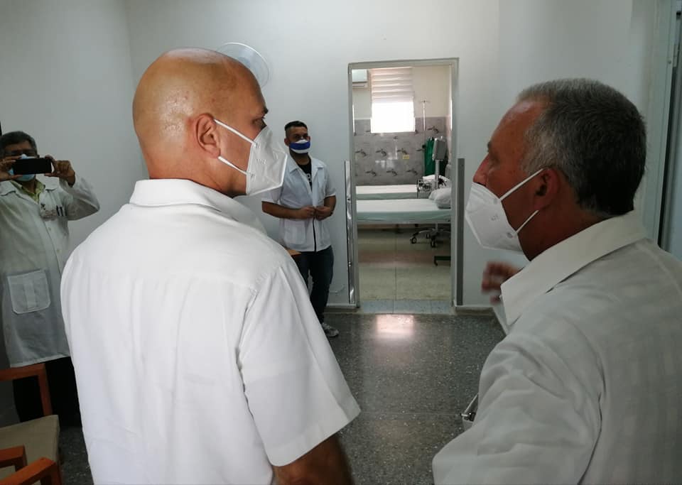 Visitamos el Hospital Clínico Quirúrgico 10 de Octubre, donde se trabaja muy duro en el mejoramiento de las instalaciones y de la calidad de los servicios a la población. Los resultados son palpables. #Cuba #CDRCuba #SomosDelBarrio