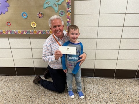 HowlandLocal's tweet photo. The pretzel fundraiser was a huge success! The students sold over 24,000 pretzels and profited almost $12,000 dollars. Pictured are Keaton Tricker, top sales person, winning the trip to Kalahari for his family and Gracelynn Kasner, winning a Nintendo Switch.  Thanks to everyone! https://t.co/CtwhFKk2of