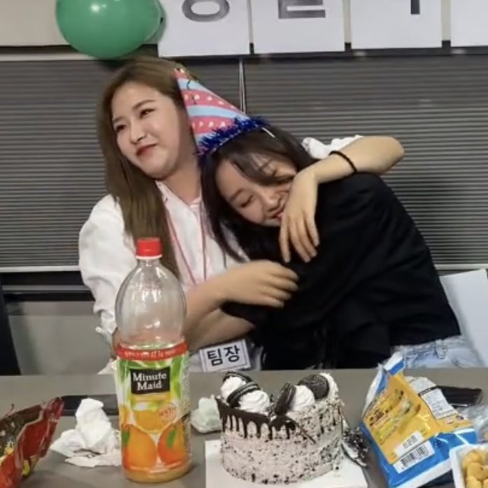 tiny_hyeju's tweet image. 🐺🤍🦢 #HappyYvesDay