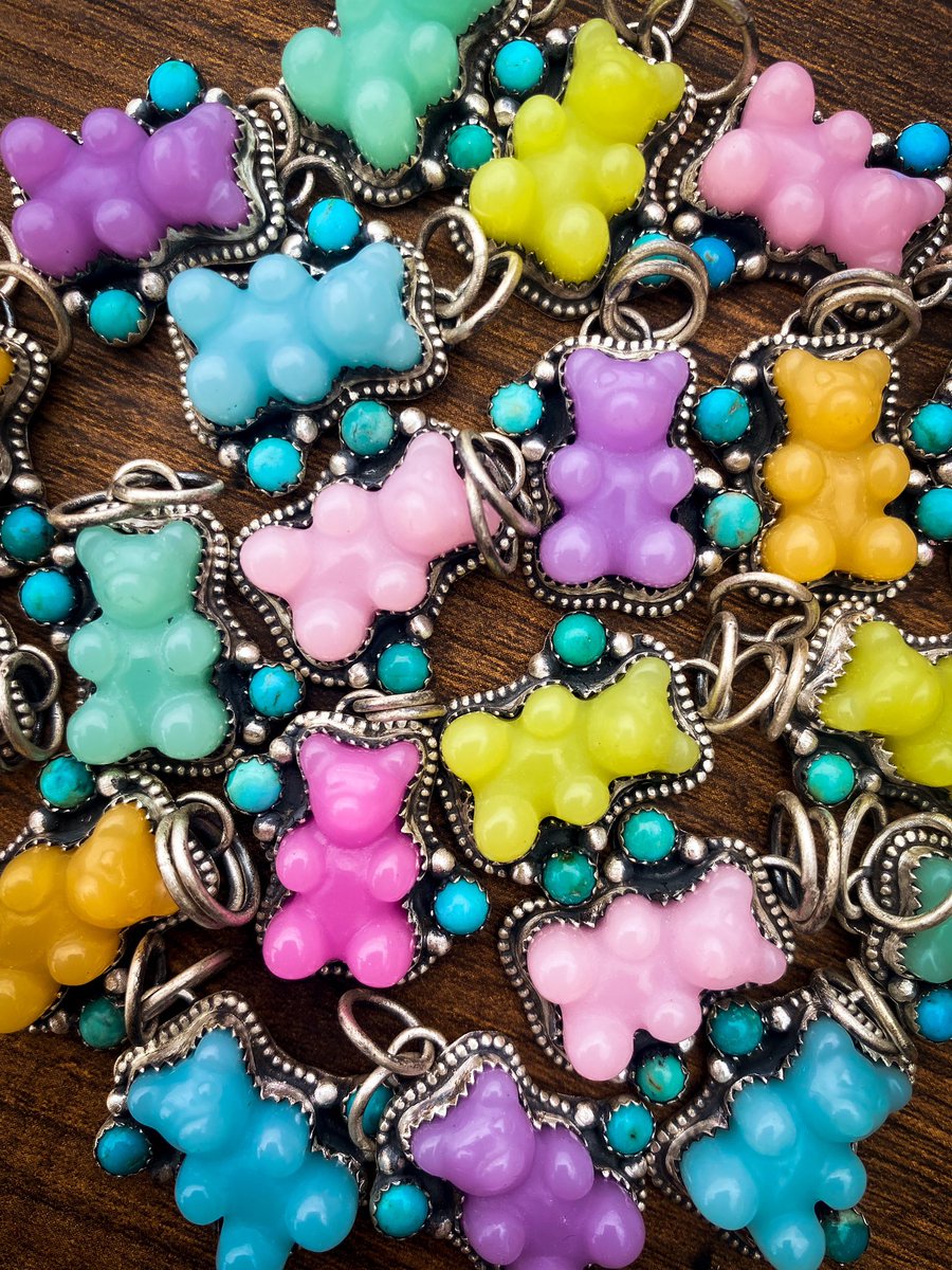 moth_metalworks's tweet photo. Pastels gums might be my new favorite🥹

Dropping at 7pm CST https://t.co/HYwhplhcIQ