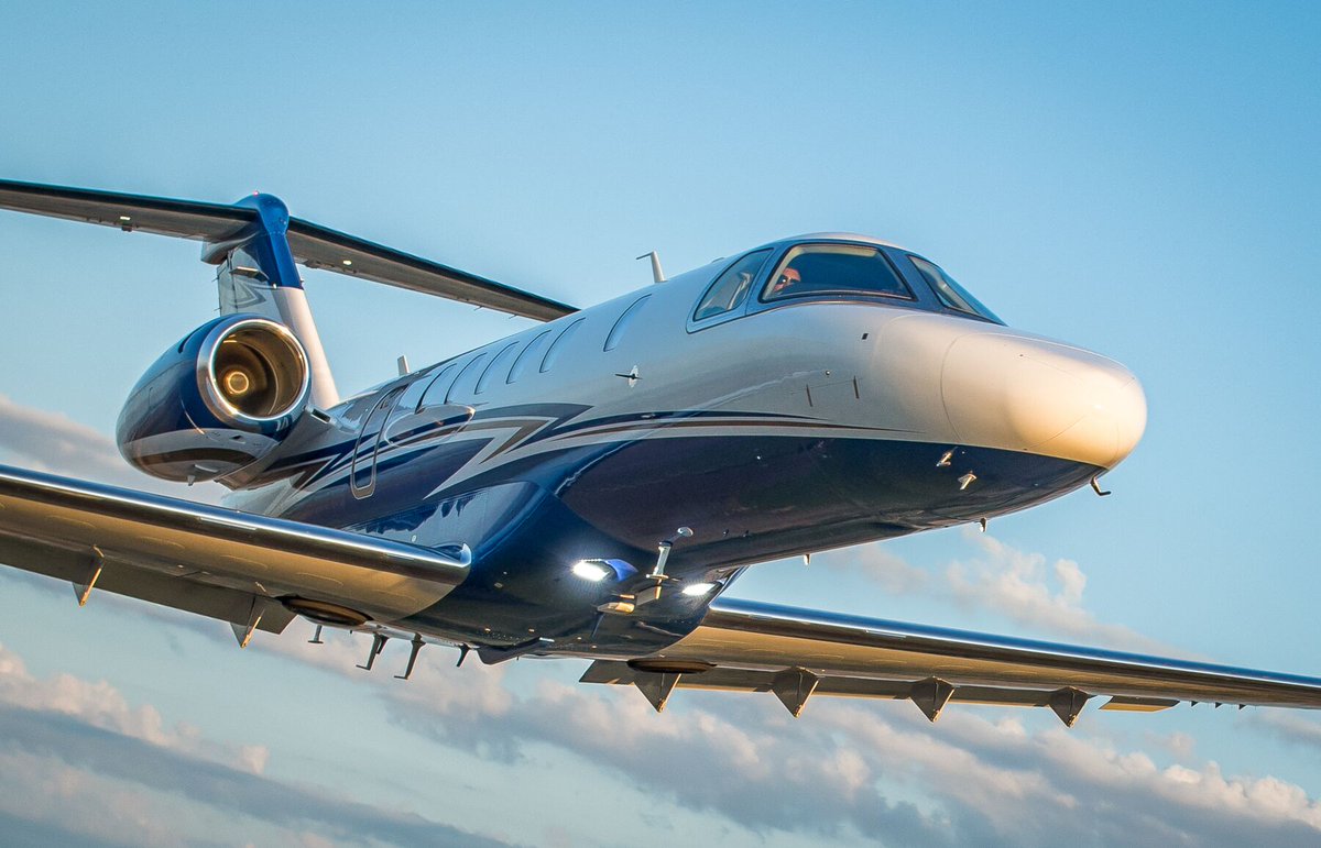 Cessna's tweet photo. Jet-setting in the Citation CJ4 Gen2 💯 

#FlyCessna #aviation https://t.co/NTMKW1bLDW